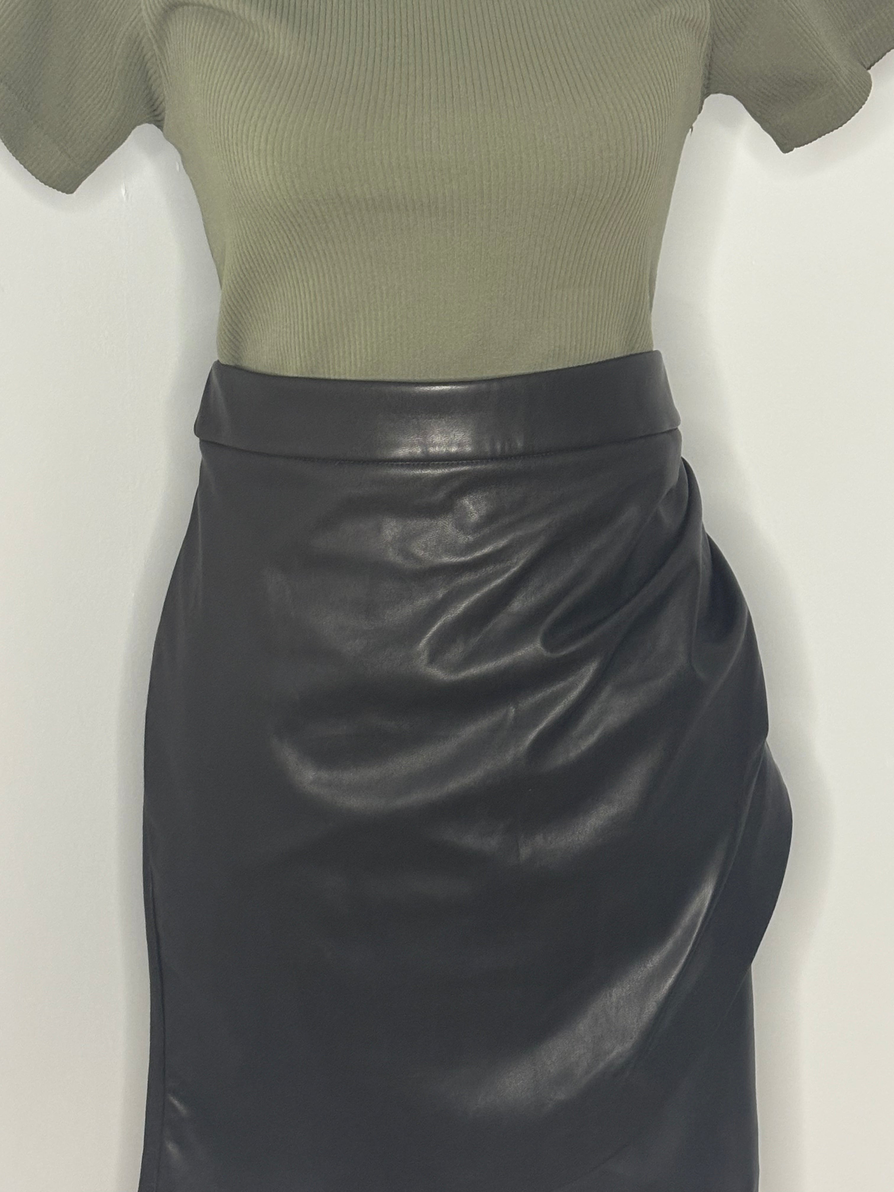 Dynamite Faux Leather Ruched Mini Skirt | Size Medium