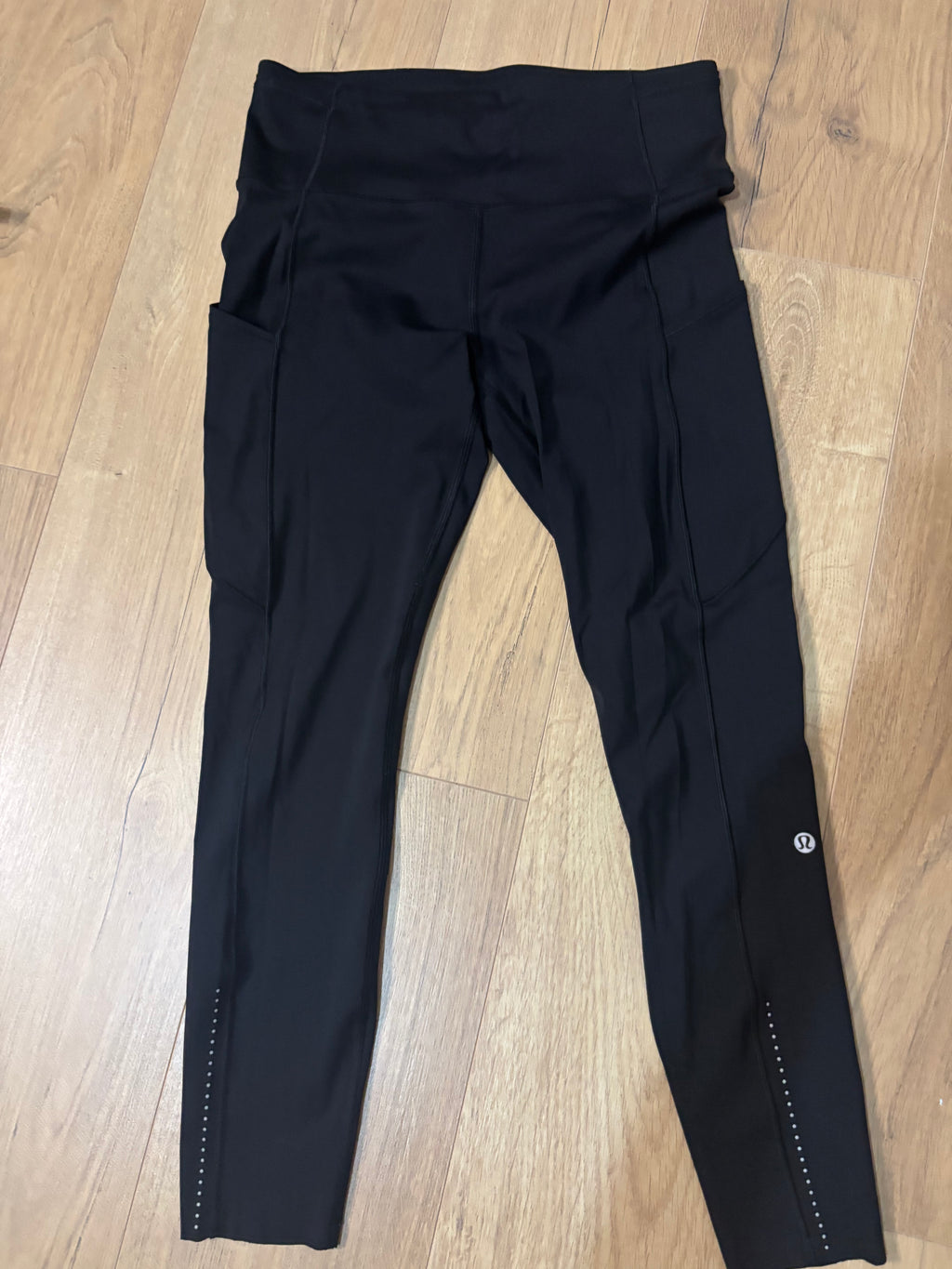 Lululemon Performance Crop Leggings with Side Pockets | Size 8