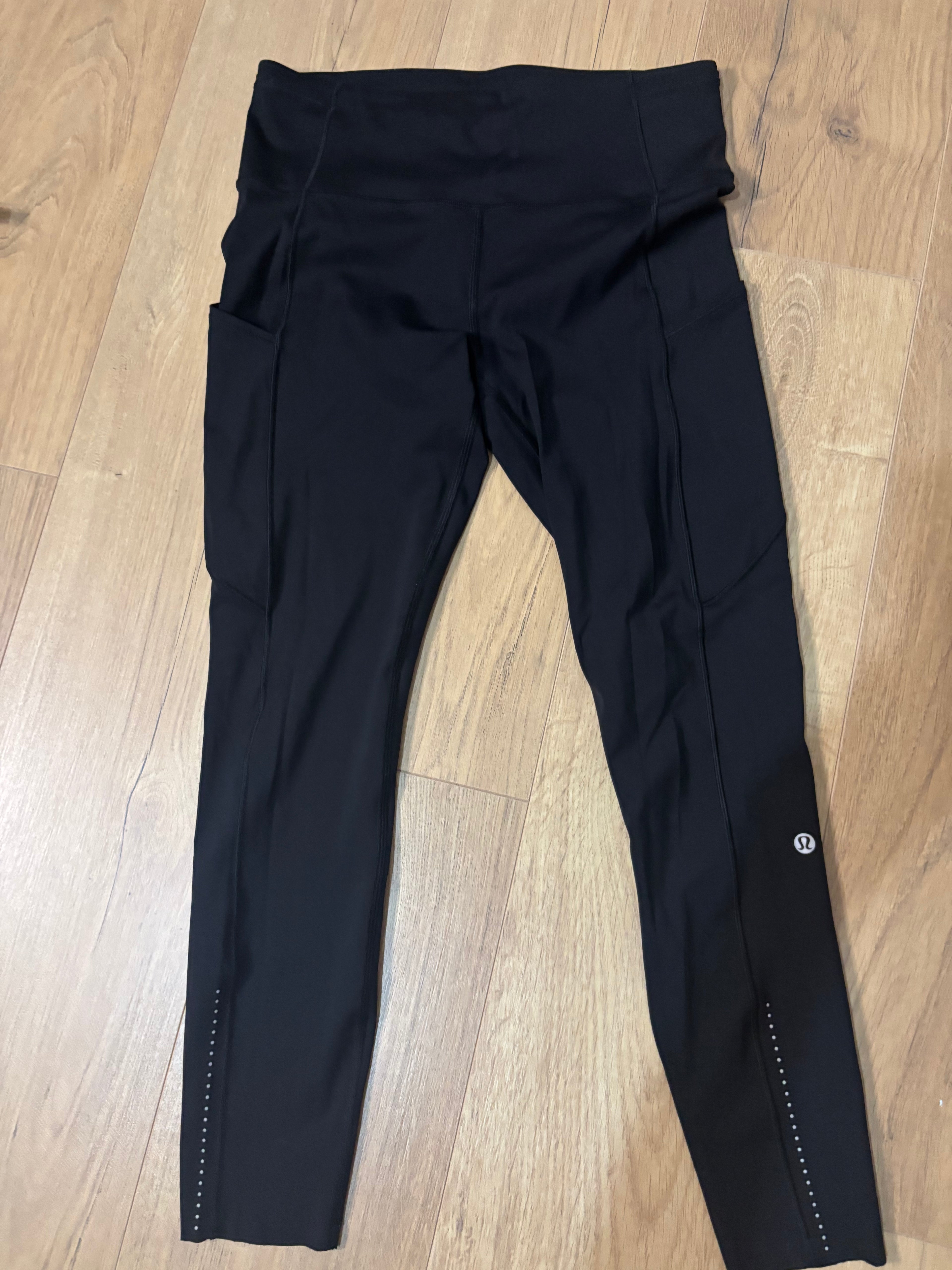 Lululemon Performance Crop Leggings with Side Pockets | Size 8