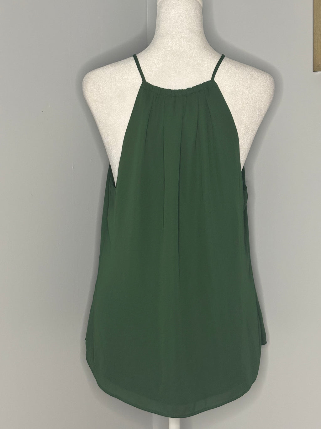RW&CO Emerald Green Sleeveless Pleated Blouse | Size Large