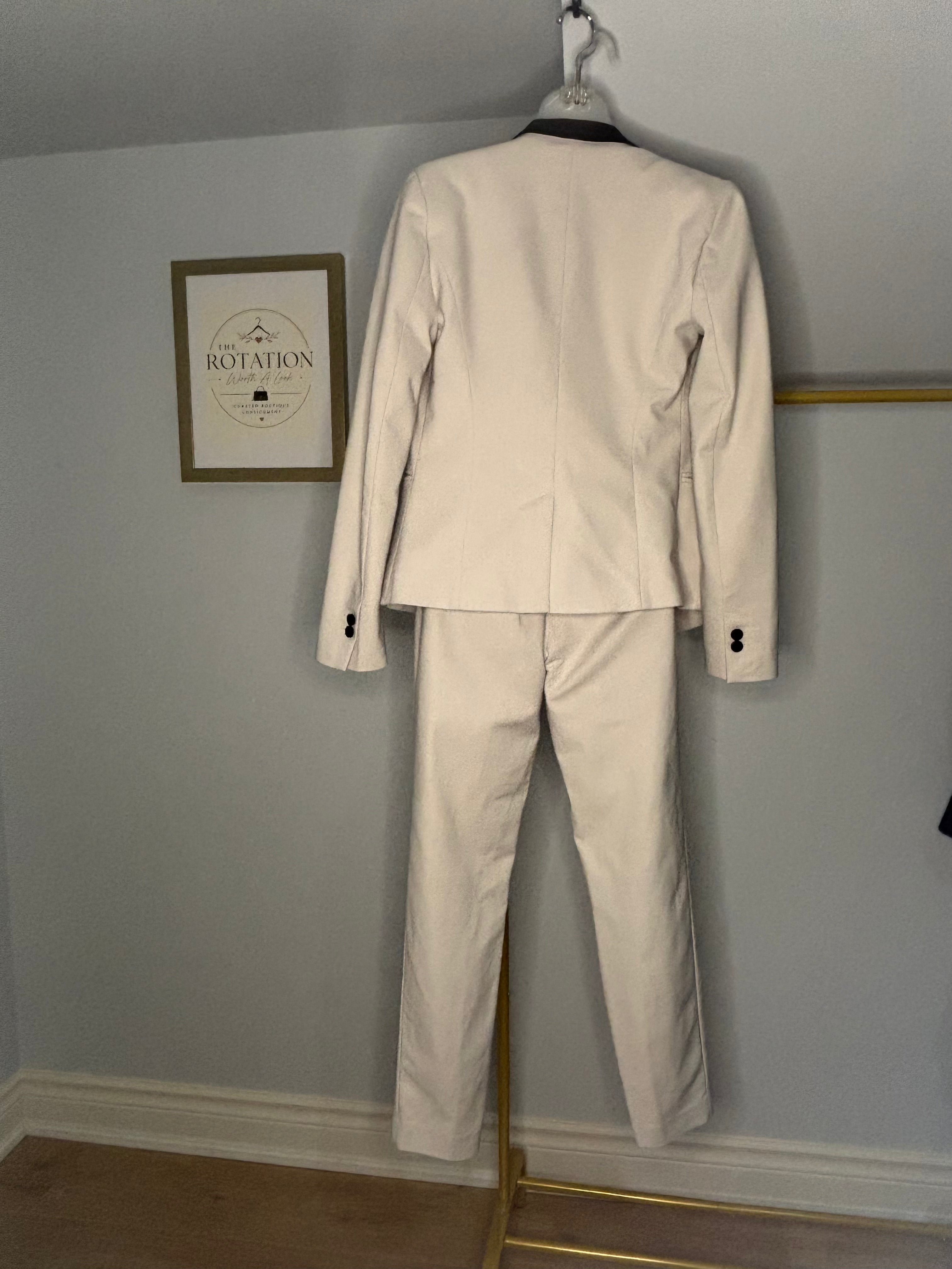 Classic Cream Blazer & Trouser Set with Black Accents  Jacket size 2 Pants size 0