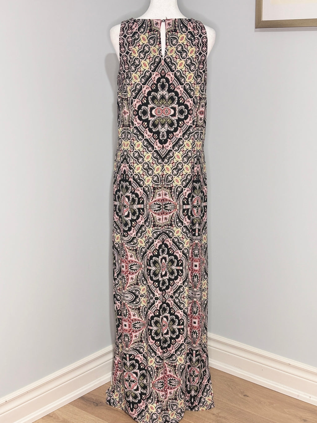 Laura Medallion Print Maxi Dress