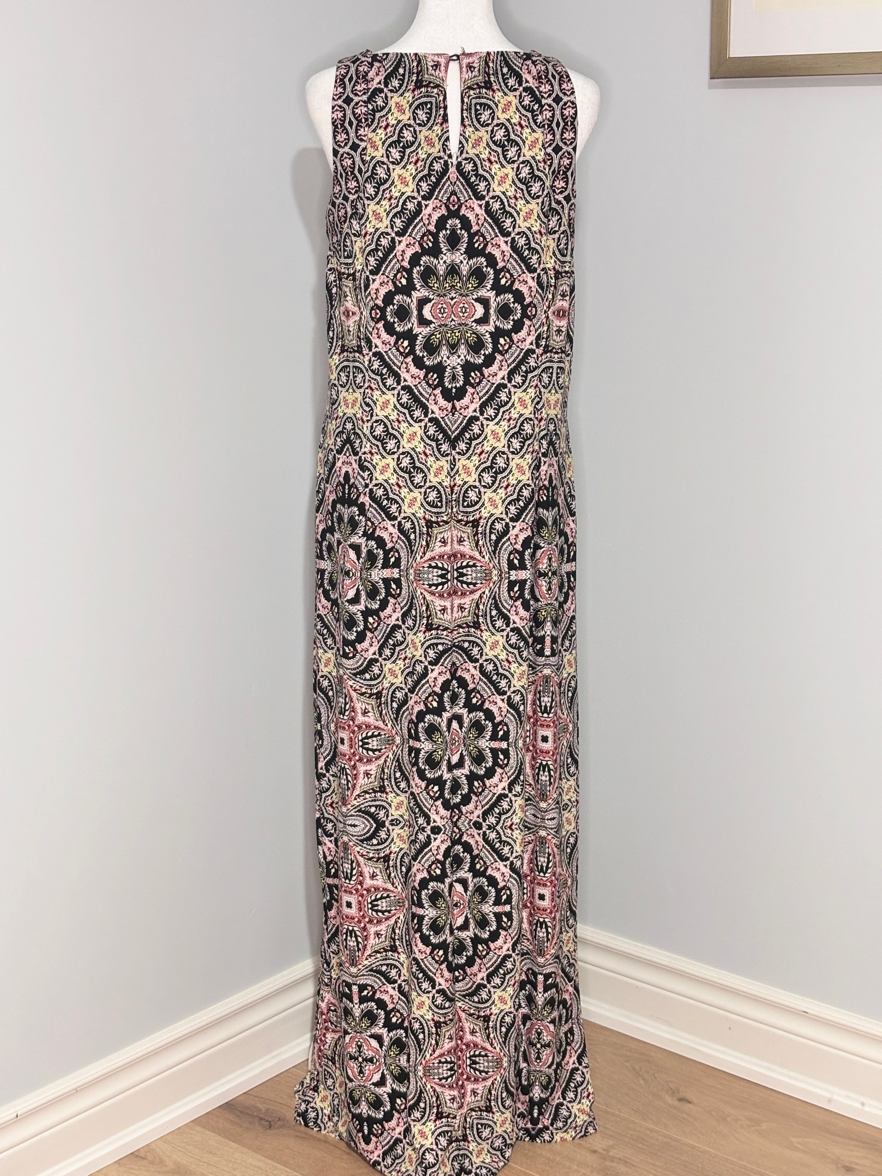 Laura Medallion Print Maxi Dress