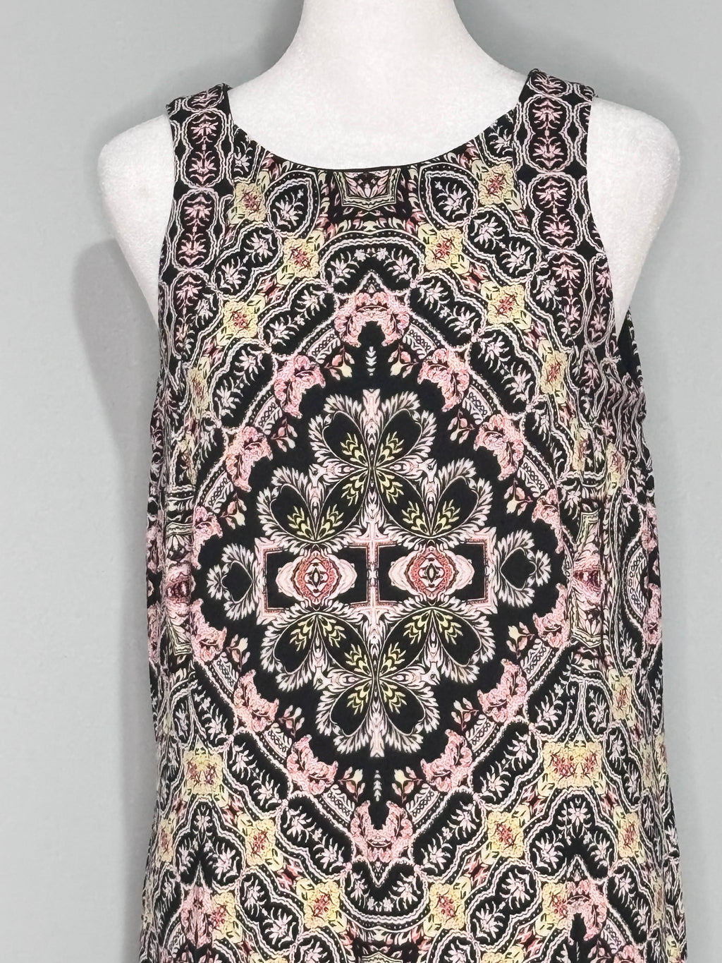 Laura Medallion Print Maxi Dress