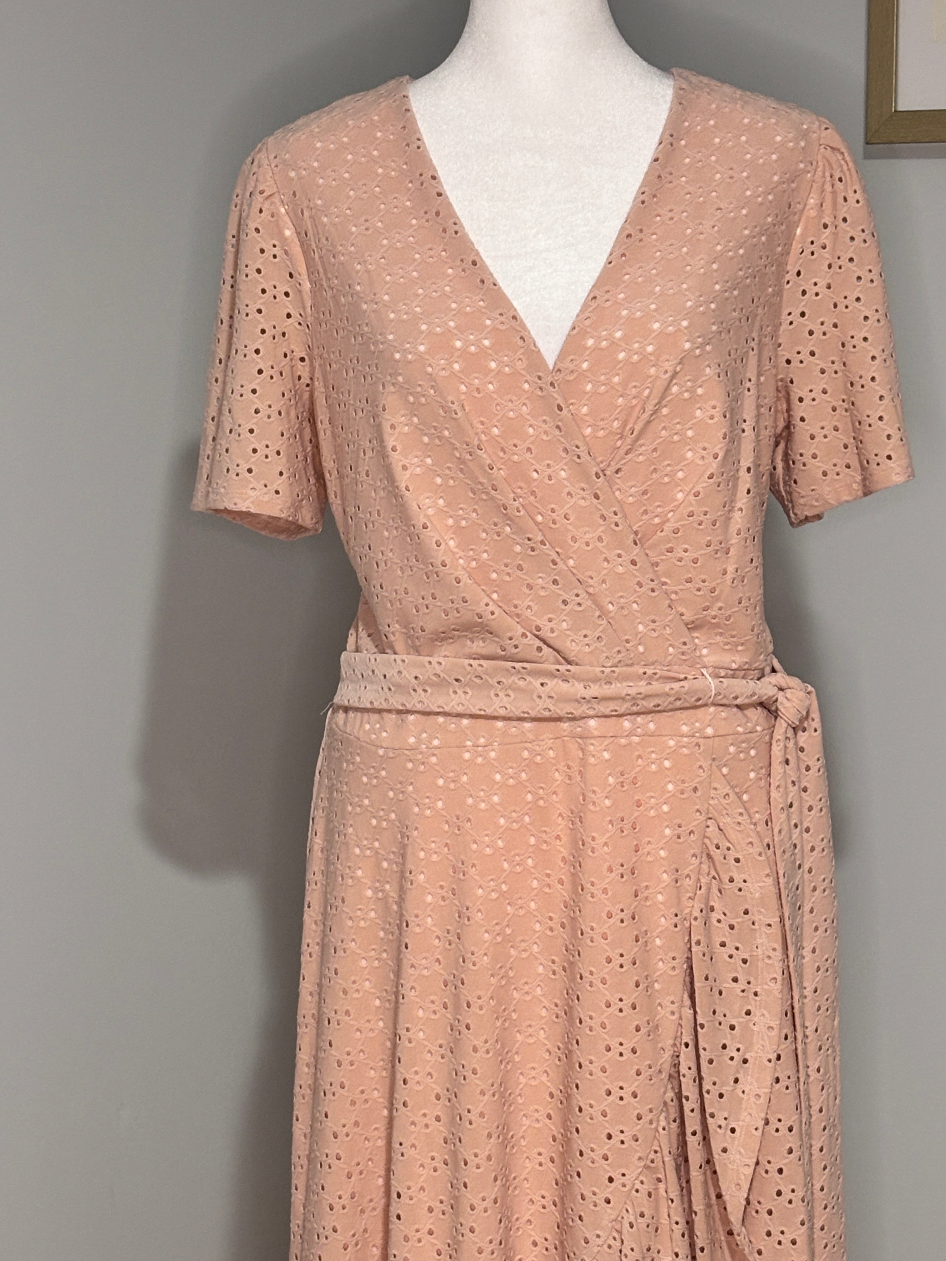 Laura Eyelet Faux Wrap Midi Dress – NWT – Size 12