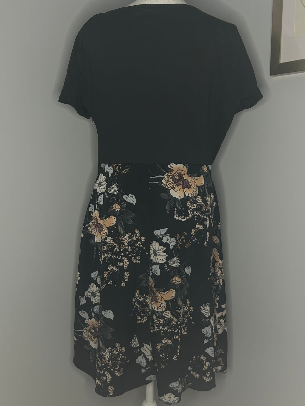 Emery Rose Floral Dress