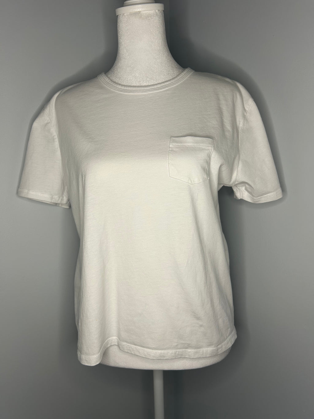 Zara Essential Pocket Tee - Size Large