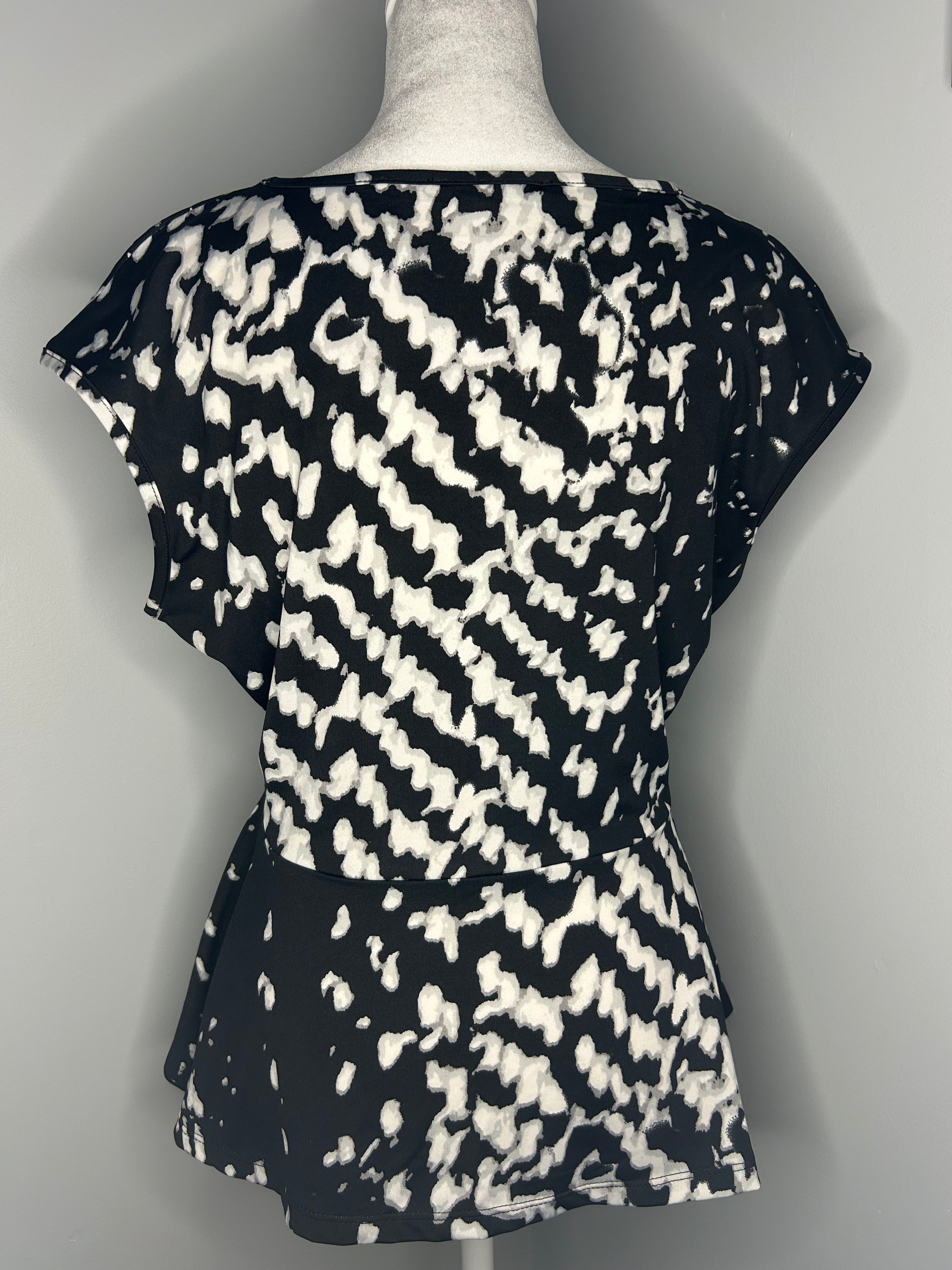 Suzy shier Peplum Blouse – Size Large