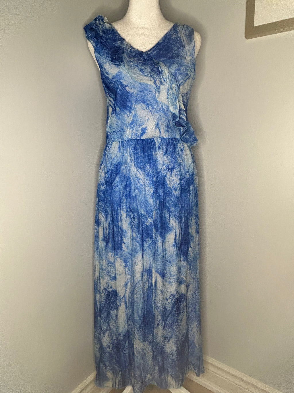 Le Ragare Blue Watercolour Chiffon Maxi Dress Size: Large