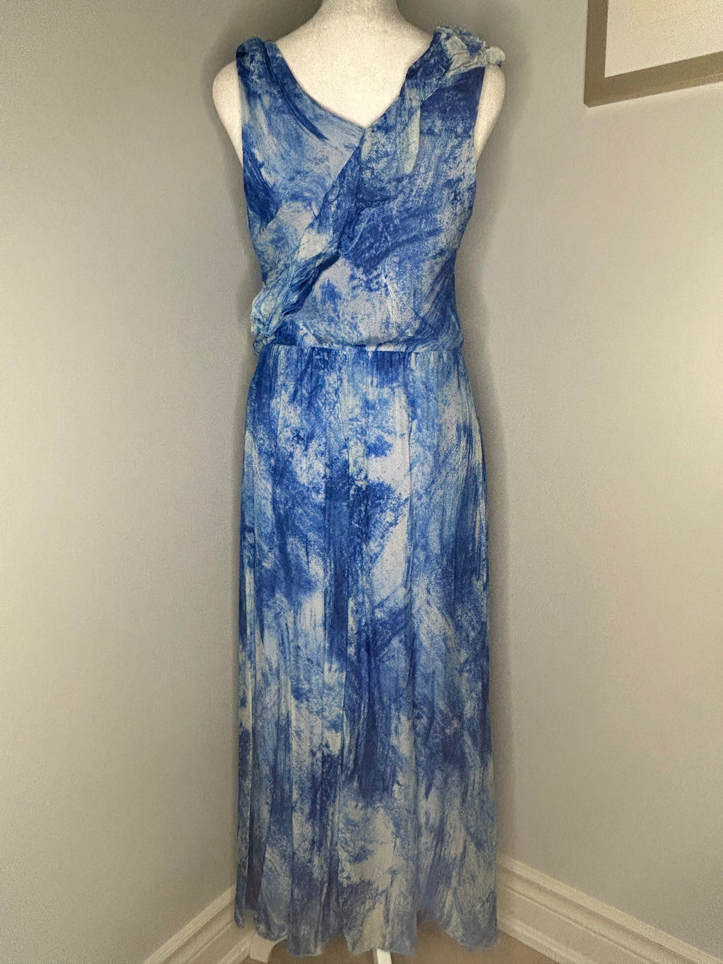 Le Ragare Blue Watercolour Chiffon Maxi Dress Size: Large