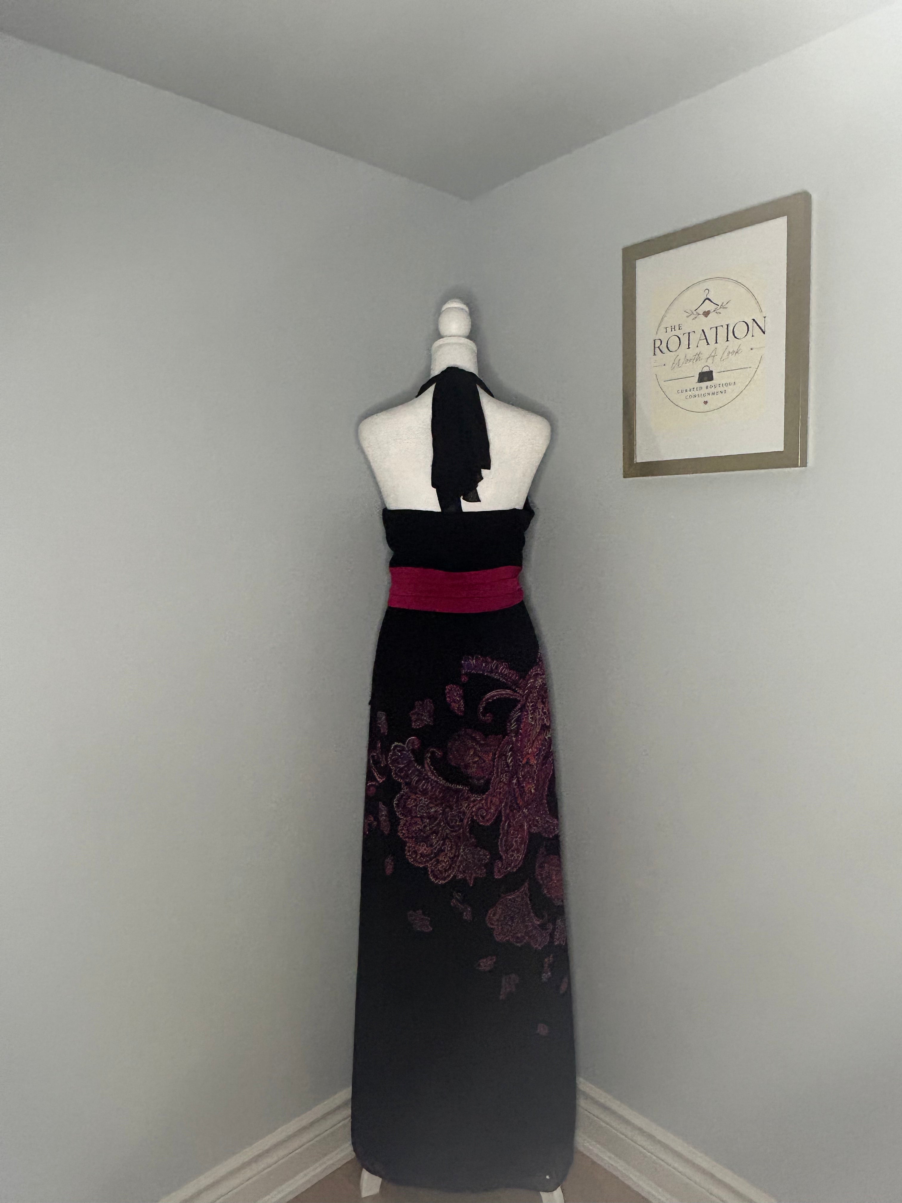 Le Château Black & Magenta Embroidered Halter Gown Size: Large