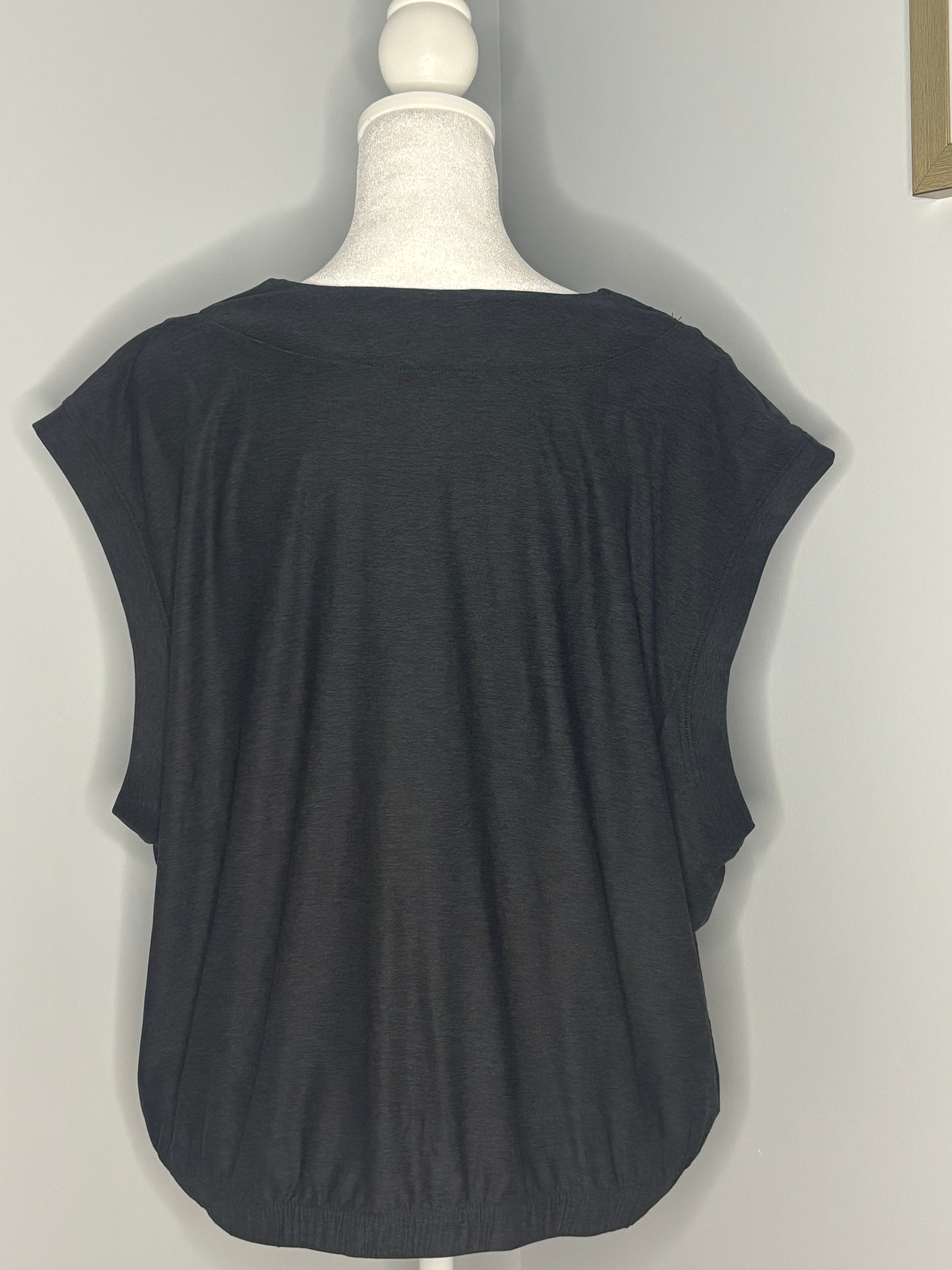 Old Navy Active Cloud Motion V-Neck Top