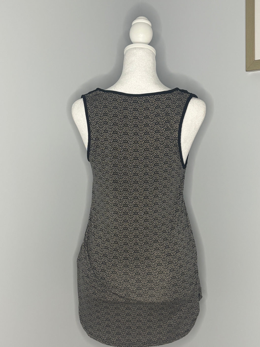 Reitman's Crochet Neck Sleeveless Top