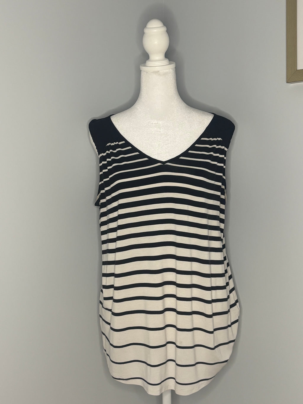Reitmans Black & White Striped Tank