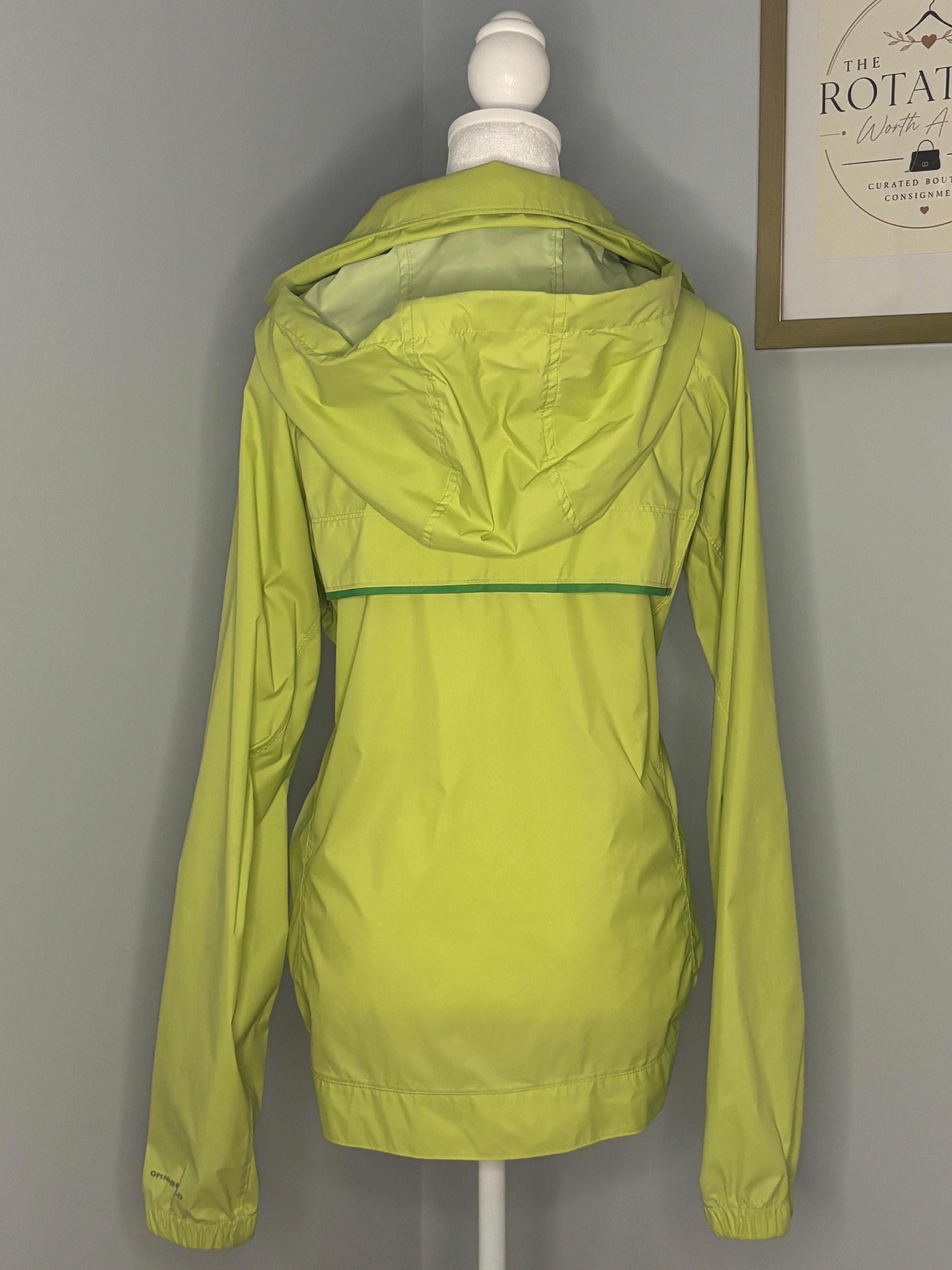 Columbia Lightweight Hooded Windbreaker