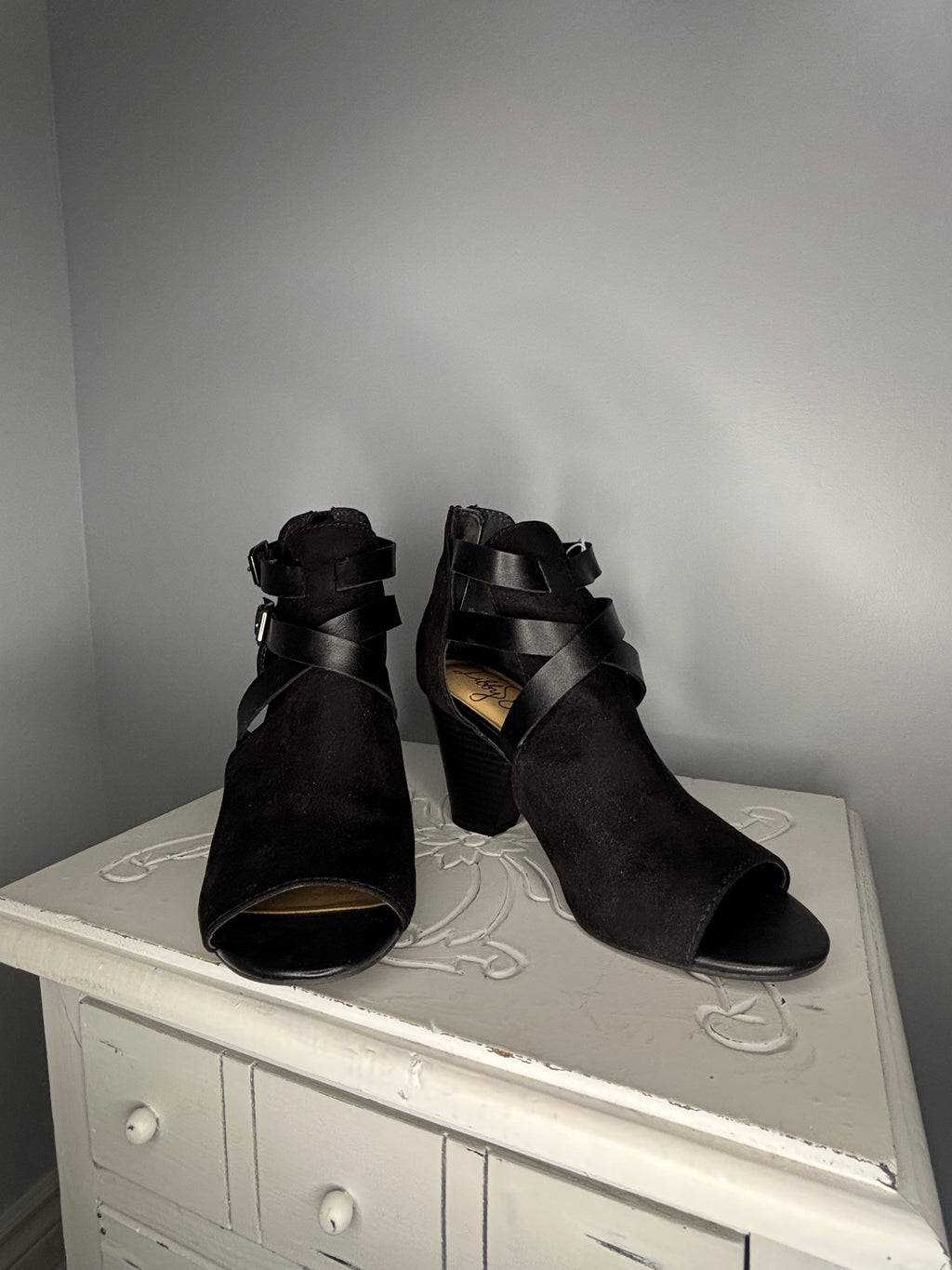 Libby Edelman Black Peep Toe Heeled Booties - Size 7