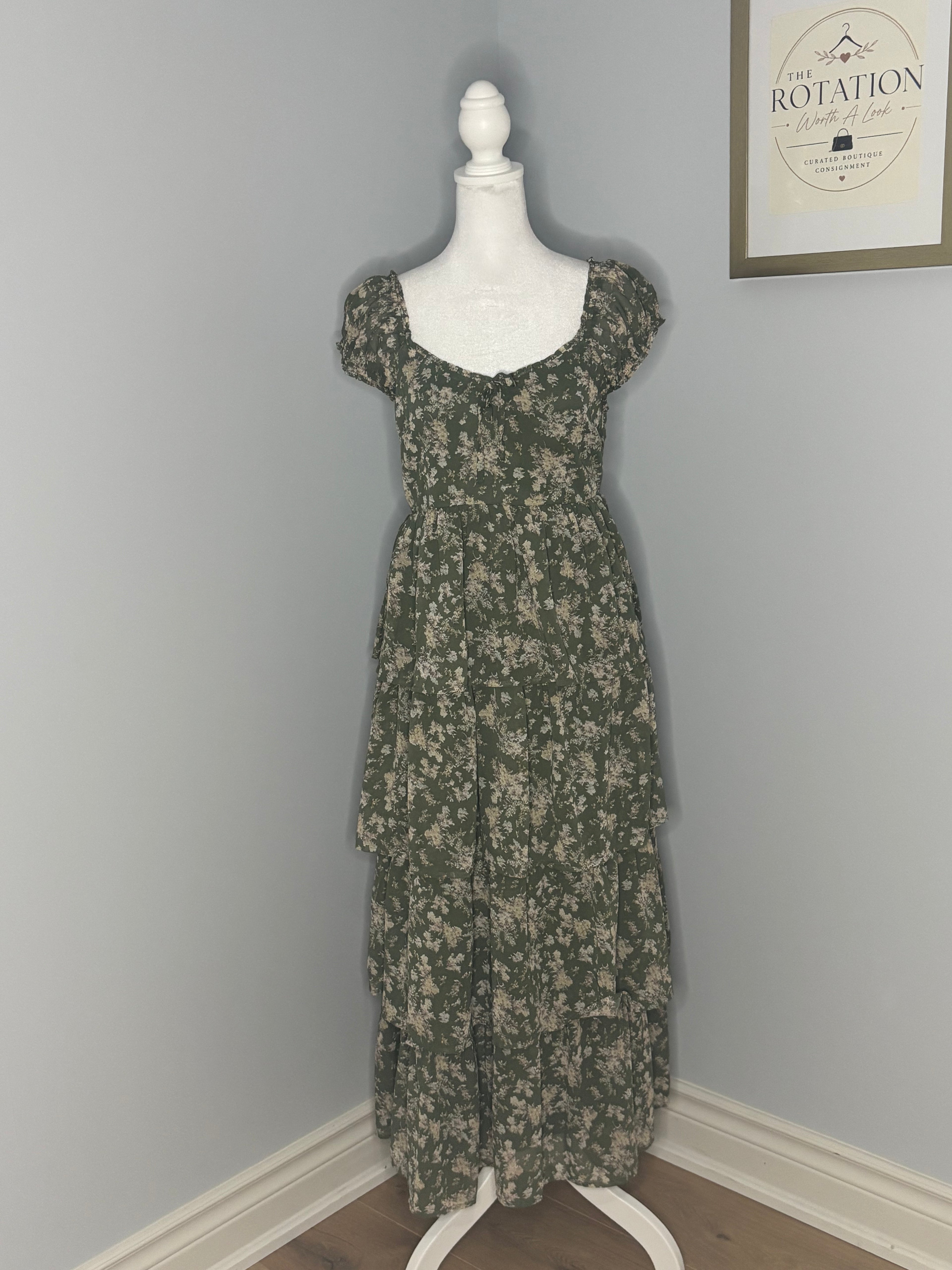 Wishlist Floral Smocked Tiered Maxi Dress – Size Medium