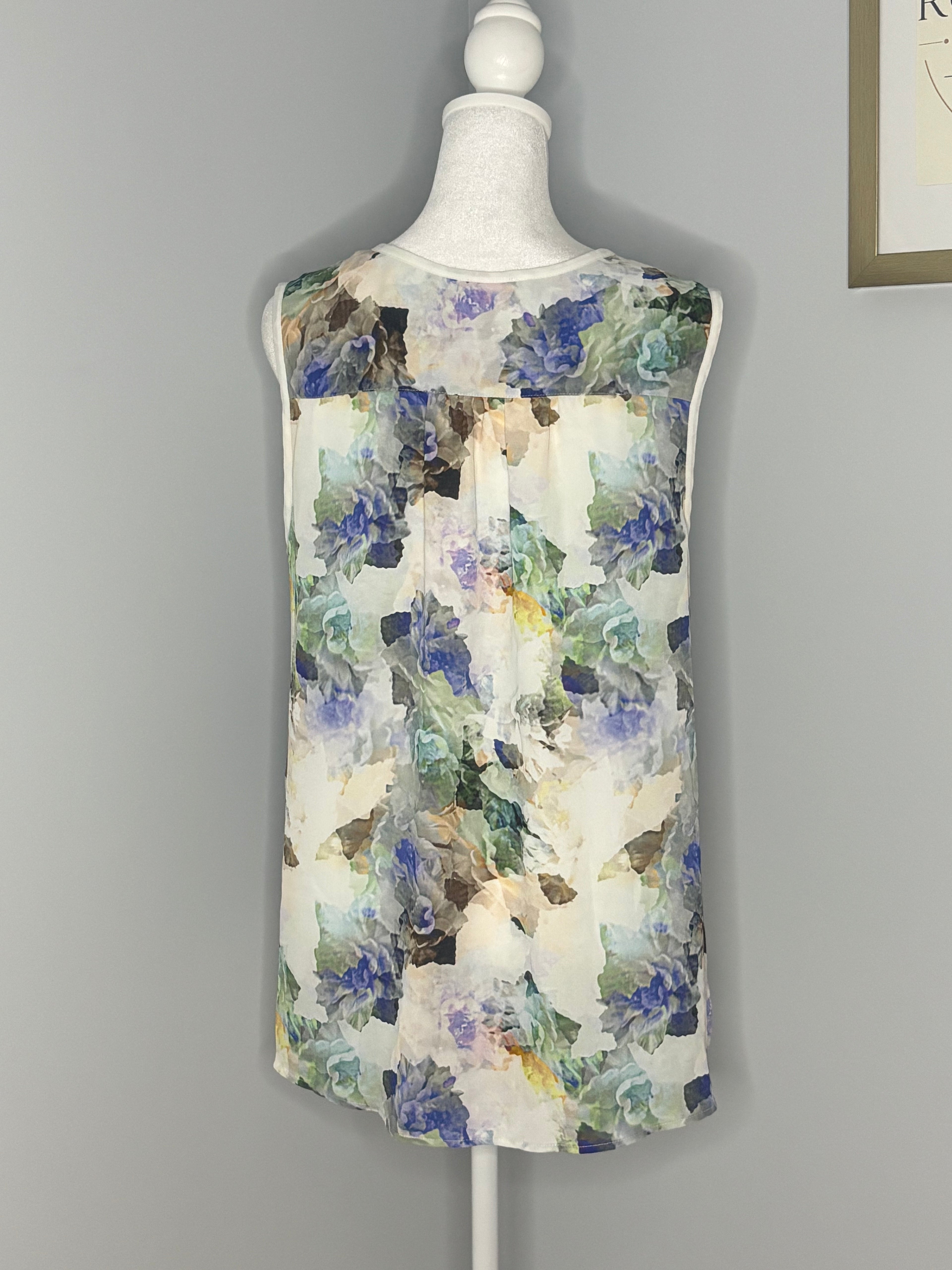 Dalia Watercolour Floral Sleeveless Blouse  Size M