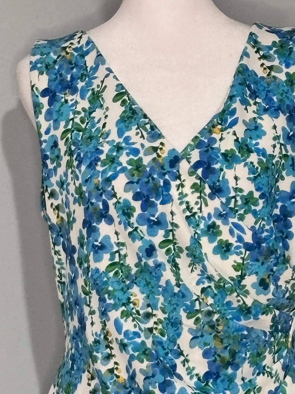 Laura Blue Floral Draped Dress – Size 12 (NWT)