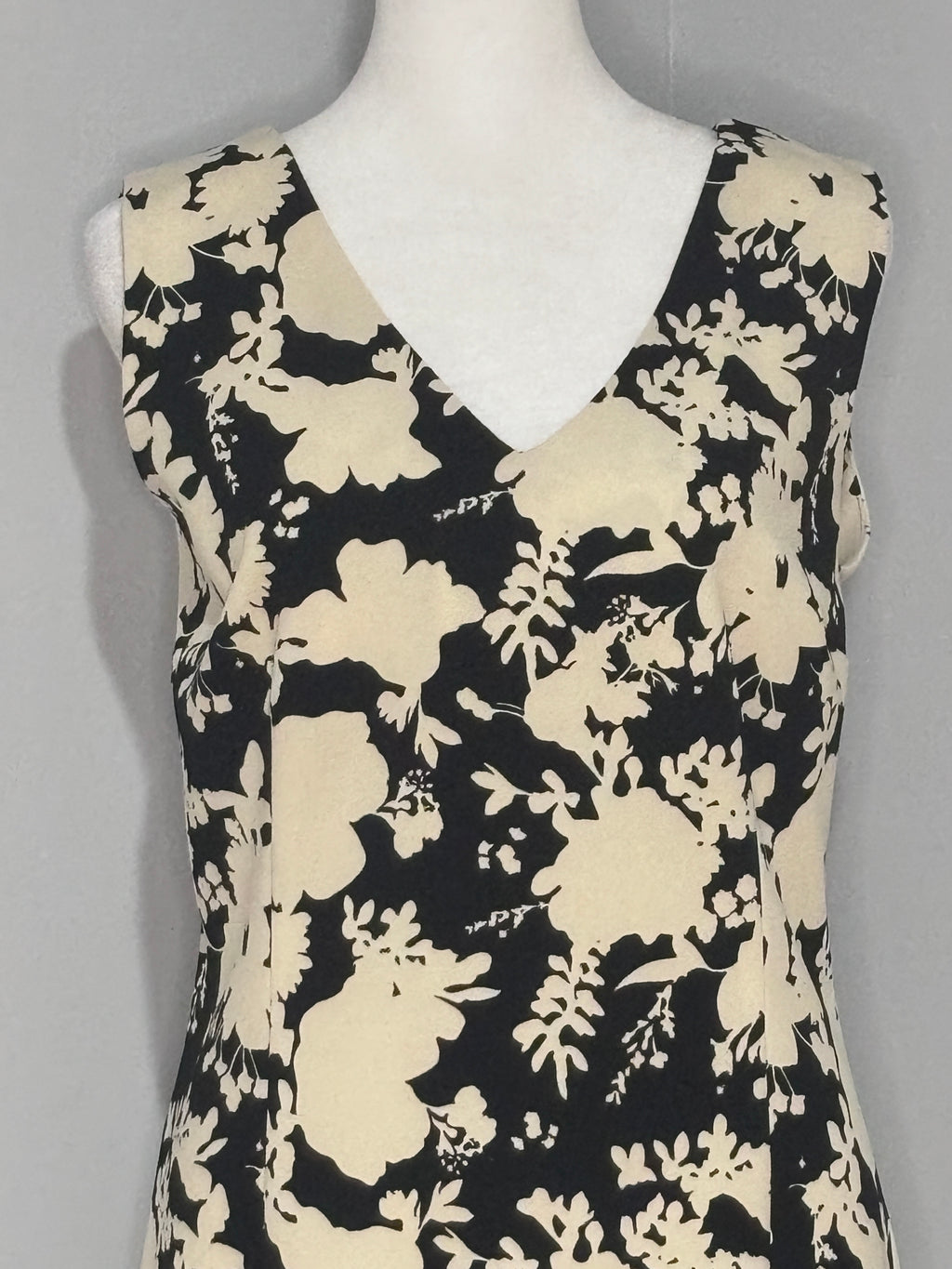 Laura Black & Ivory Floral Sheath Dress – Size 12 (NWT)