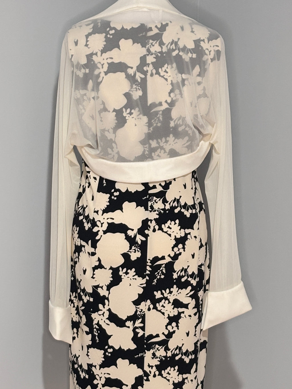 Enchanté Sheer Ivory Shawl Cover-Up