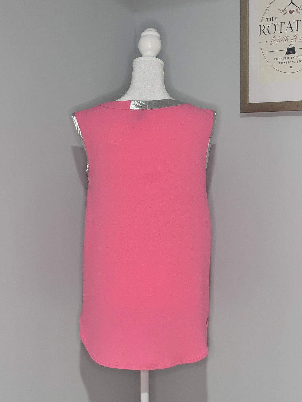 Anne Klein Pink Sleeveless Blouse with Metallic Trim – Size 10