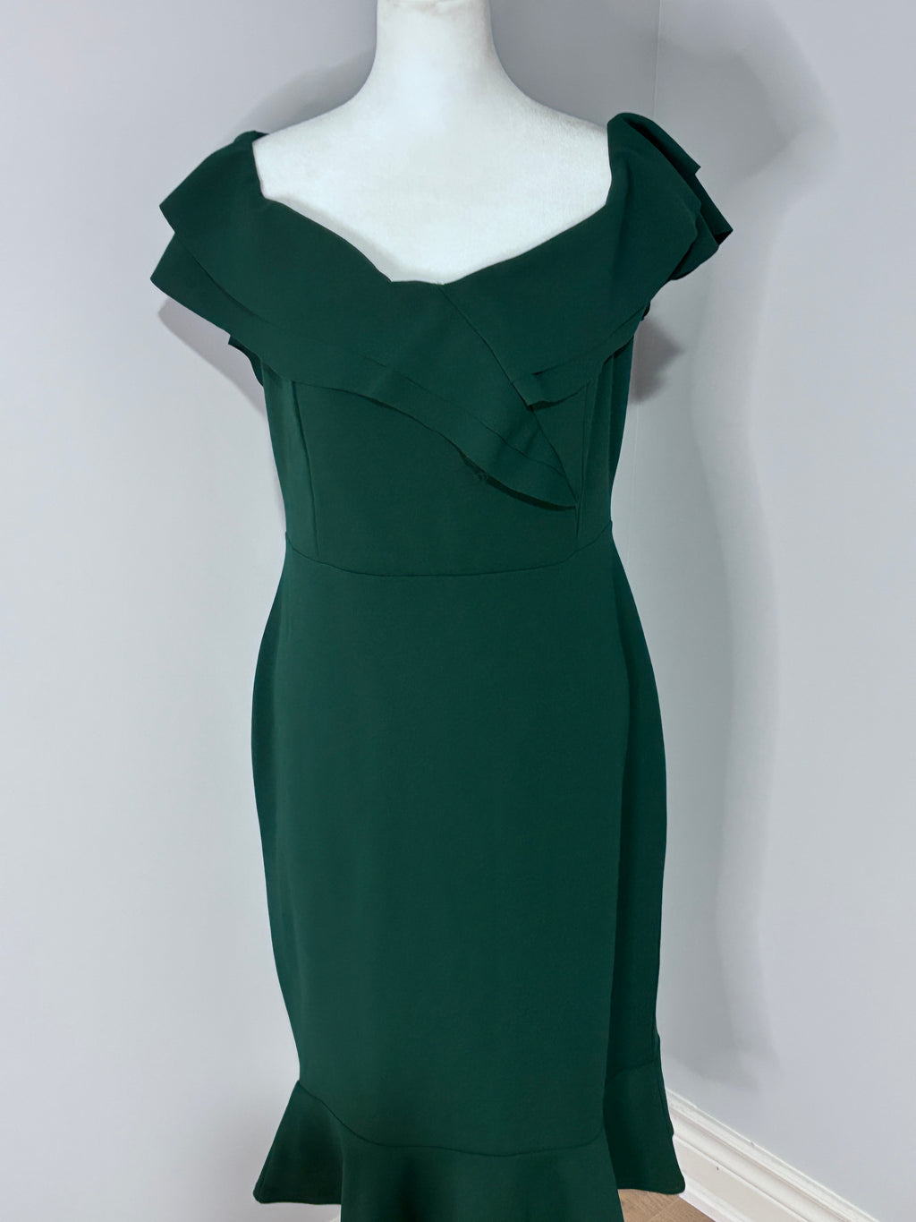 Emerald Green Off-the-Shoulder Ruffle Midi Dress | UK 16 (Approx. CA 14)
